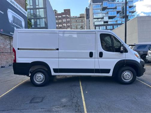 2025 RAM ProMaster 1500 Low Roof