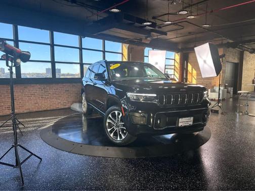 2022 Jeep Grand Cherokee L Overland