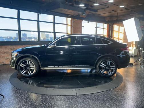 2021 Mercedes-Benz GLC 300 4MATIC Coupe