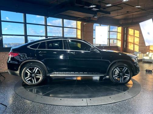 2021 Mercedes-Benz GLC 300 4MATIC Coupe