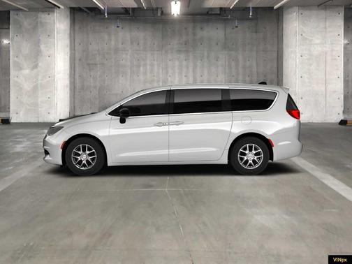 2026 Chrysler Voyager LX