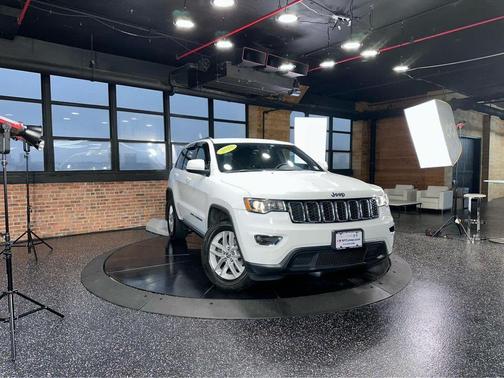 2018 Jeep Grand Cherokee Laredo E