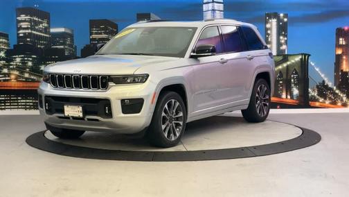 2022 Jeep Grand Cherokee Overland