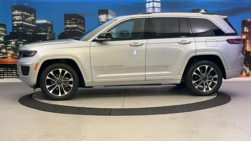 2022 Jeep Grand Cherokee Overland