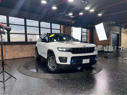 2023 Jeep Grand Cherokee 4xe Trailhawk