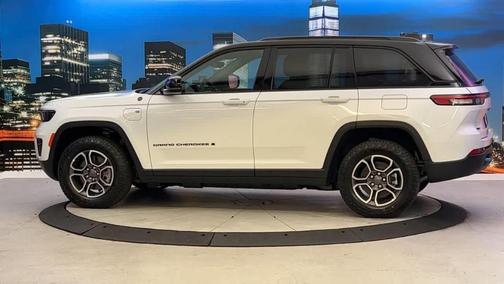 2023 Jeep Grand Cherokee 4xe Trailhawk