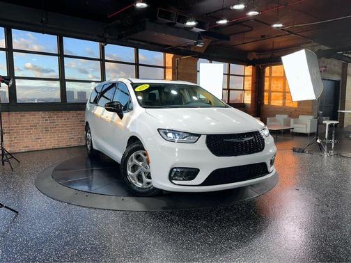 2024 Chrysler Pacifica Limited