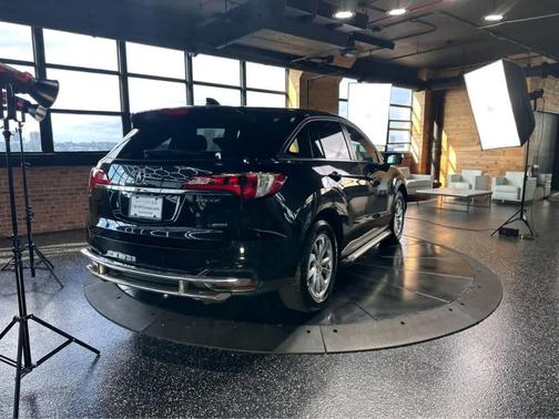2017 Acura RDX 