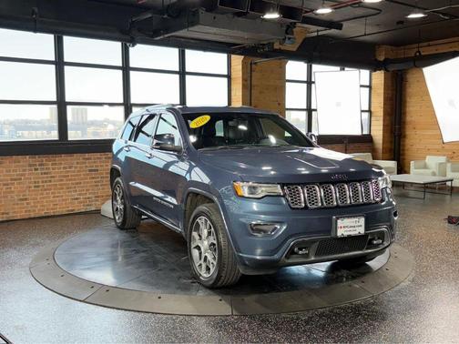 2020 Jeep Grand Cherokee Overland