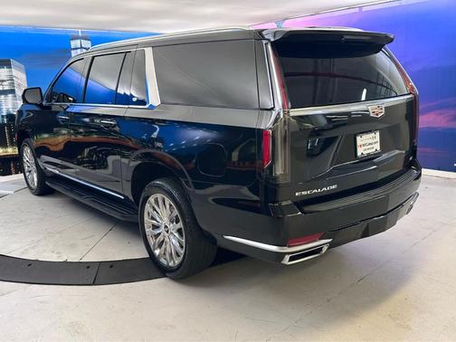 2019 Cadillac Escalade ESV Luxury