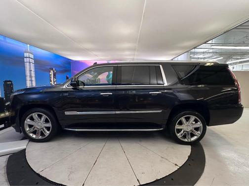 2019 Cadillac Escalade ESV Luxury