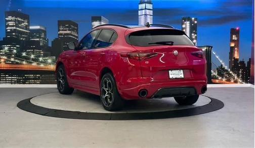 2022 Alfa Romeo Stelvio Veloce