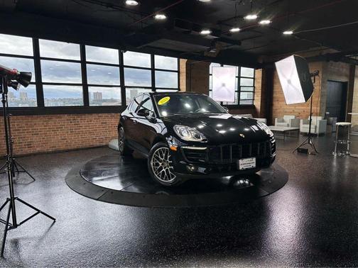 2018 Porsche Macan Sport Edition