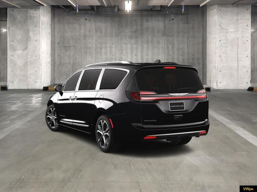 2025 Chrysler Pacifica Pinnacle