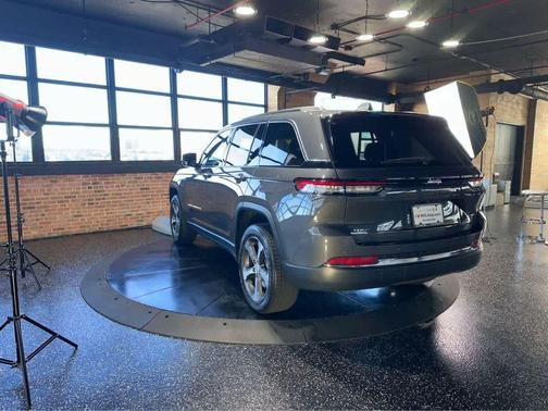 2023 Jeep Grand Cherokee 4xe Base