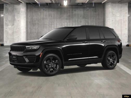 2025 Jeep Grand Cherokee Laredo
