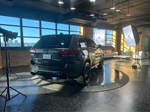 2021 Jeep Grand Cherokee Trackhawk