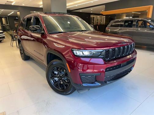 2025 Jeep Grand Cherokee L Laredo