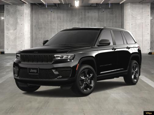 2025 Jeep Grand Cherokee Laredo