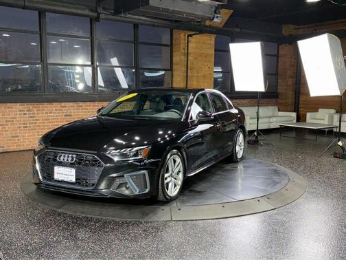 2024 Audi A4 45 S line quattro Premium