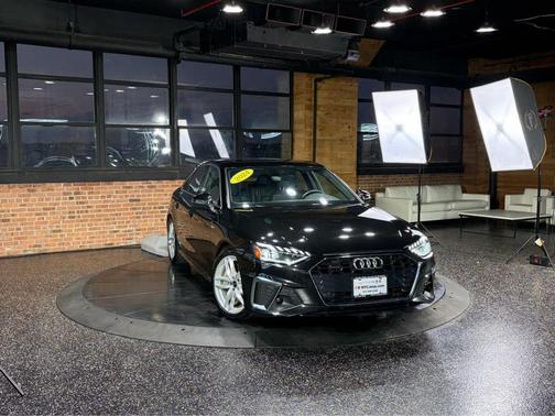 2024 Audi A4 45 S line quattro Premium