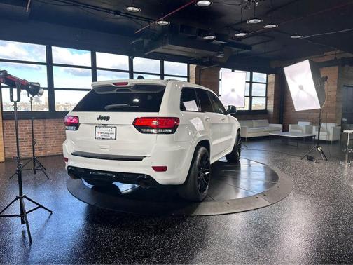 2020 Jeep Grand Cherokee SRT