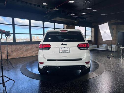 2020 Jeep Grand Cherokee SRT