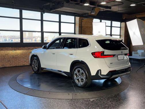 2025 BMW X1 xDrive28i