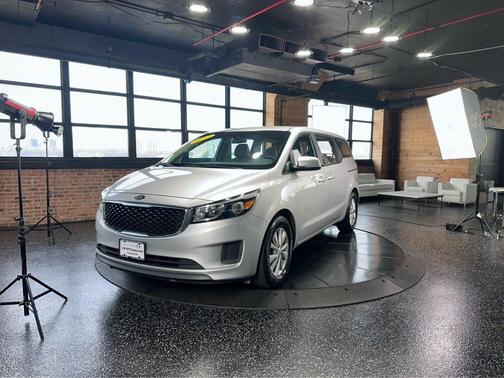 2015 Kia Sedona L