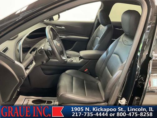 2025 Cadillac XT4 Sport