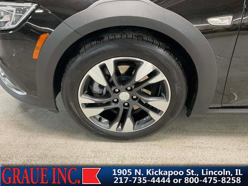 2019 Buick Regal TourX AWD Essence