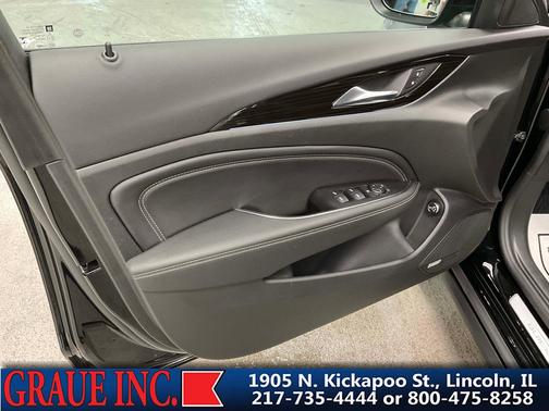 2019 Buick Regal TourX AWD Essence