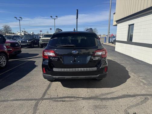 2017 Subaru Outback 2.5i Premium