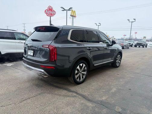 2022 Kia Telluride S