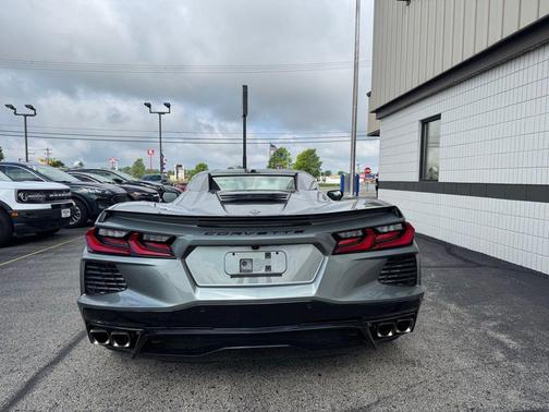 2023 Chevrolet Corvette Stingray w/1LT