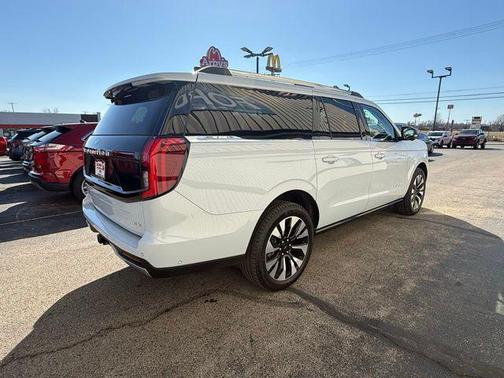 2025 Ford Expedition Max Platinum