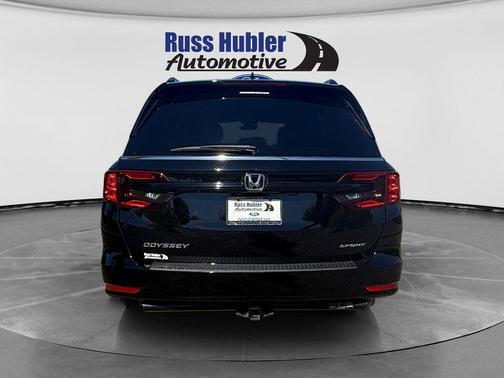 Crystal Black Pearl 2023 Honda Odyssey Sport