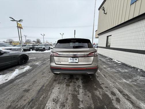 2019 Lincoln Nautilus Reserve