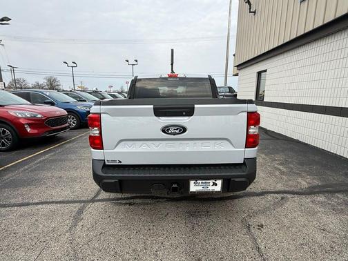 Space White Metallic 2026 Ford Maverick XL