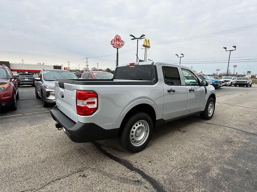 Space White Metallic 2026 Ford Maverick XL