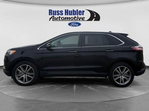 Agate Black Metallic 2024 Ford Edge Titanium