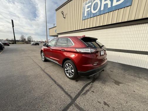 2017 Ford Edge Titanium
