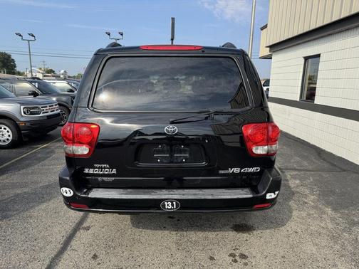 2007 Toyota Sequoia SR5