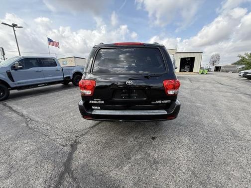 2007 Toyota Sequoia SR5