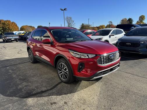 2023 Ford Escape PHEV SE