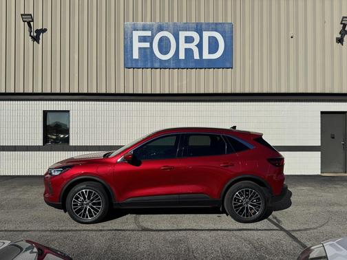 2023 Ford Escape PHEV SE