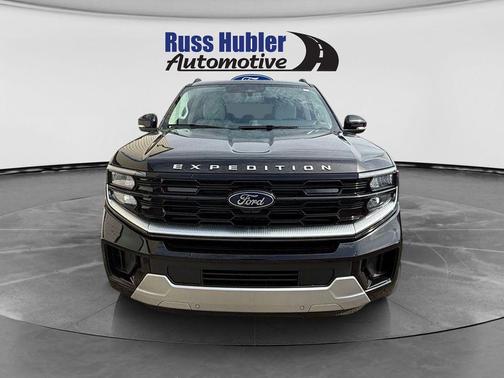 Agate Black Metallic 2026 Ford Expedition Platinum