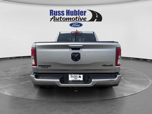 Billet Silver Metallic Clearcoat 2022 RAM 1500 Big Horn/Lone Star