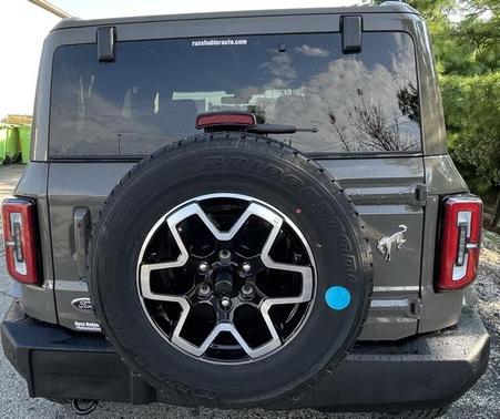 2025 Ford Bronco Outer Banks