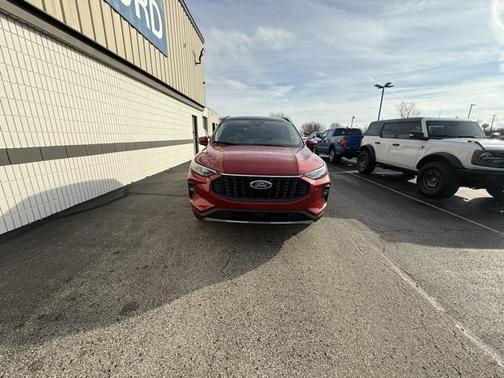 2026 Ford Escape Platinum